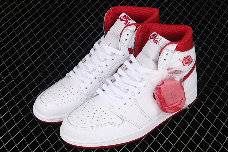 All categories Air Jordan Jordan series basketball shoes Air Jordan 1 High Air Jordan 1 Retro Metallic Red AJ1 Joe 1 white red 555088-103